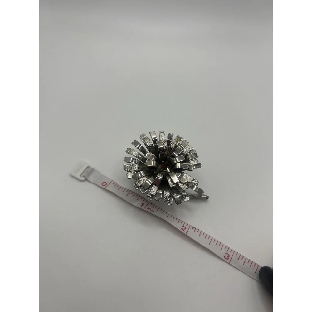 Vintage Silver Tone Flower Brooch Layered Textured Petal Costume Jewelry‎